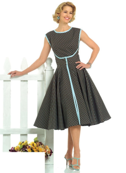 B4790 Damen Kleid Überwurf, Butterick